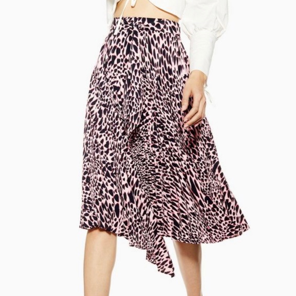 Topshop NWT pink animal print pleated skirt w/bow.